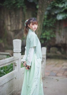 何佩瑜鸭王_BD全集免费观看