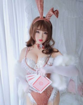美丽的小蜜蜂4娃娃脸_HD电影在线看