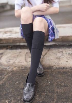 丝袜制服电影_BD韩语动漫在线观看