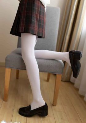 女老师4_国产剧高清视频播放